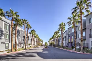 Photo #1: 2394009 Listing