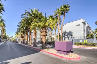 Photo #2: 2394009 Listing