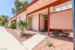 Photo #1: 2394055 Listing 