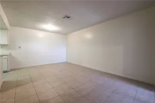 Photo #2: 2394055 Listing 