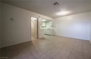 Photo #4: 2394055 Listing 