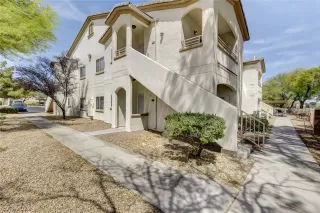 Photo #1: 2394079 Listing