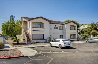 Photo #2: 2394079 Listing