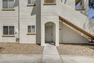 Photo #3: 2394079 Listing