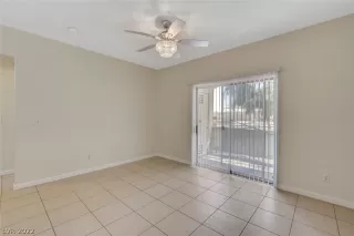 Photo #5: 2394079 Listing