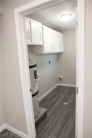 Photo #6: 2394095 Listing