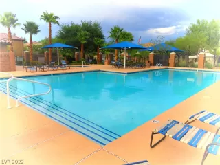 Photo #4: 2394108 Listing 