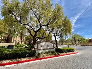 Photo #1: 2394120 Listing