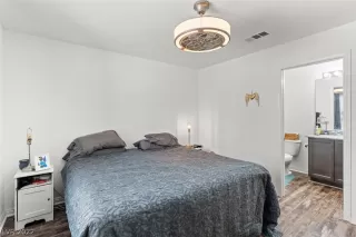 Photo #3: 2394121 Listing