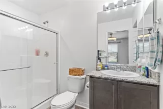 Photo #4: 2394121 Listing