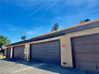 Photo #1: 2394150 Listing