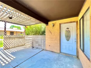 Photo #3: 2394150 Listing