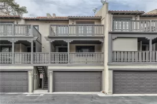 Photo #1: 2394181 Listing 