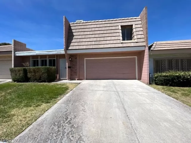 MLS: 2394198 Condo For Sale