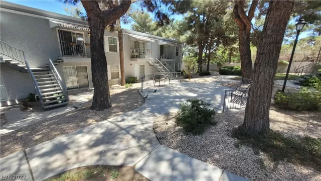 MLS: 2394206 Condo For Sale