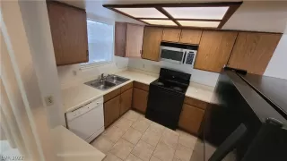 Photo #4: 2394206 Listing 