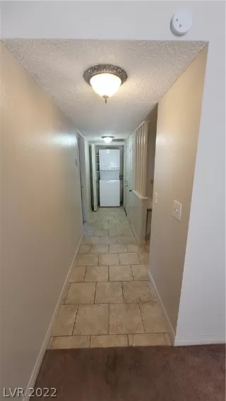 Photo #5: 2394206 Listing 