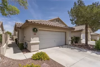 Photo #1: 2394208 Listing