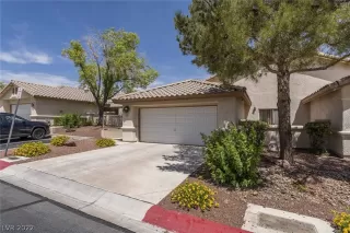 Photo #2: 2394208 Listing