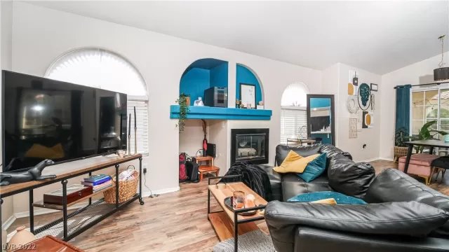 MLS: 2394210 Condo For Sale