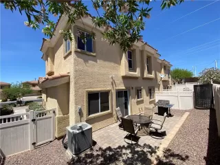 Photo #1: 2394228 Listing