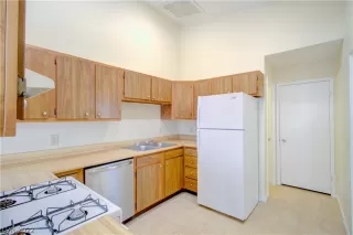 Photo #2: 2394236 Listing