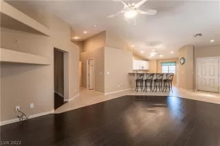 Photo #4: 2394239 Listing 