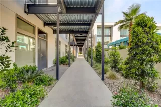 Photo #2: 2394246 Listing