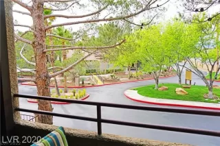 Photo #3: 2394270 Listing 