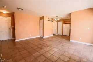 Photo #3: 2394304 Listing 