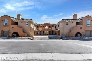 Photo #1: 2394305 Listing 