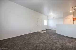 Photo #3: 2394308 Listing 