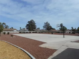 Photo #4: 2394359 Listing 