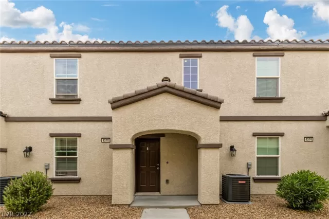 MLS: 2394380 Condo For Sale