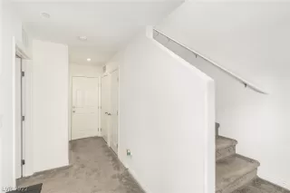 Photo #3: 2394380 Listing 