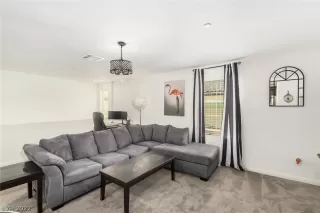 Photo #5: 2394380 Listing 