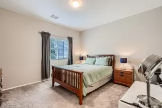 Photo #6: 2394428 Listing