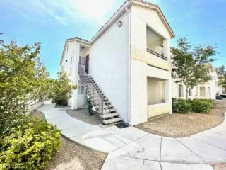 Photo #1: 2394452 Listing