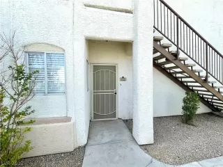 Photo #2: 2394452 Listing