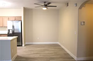 Photo #6: 2394452 Listing