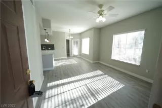 Photo #1: 2394453 Listing 