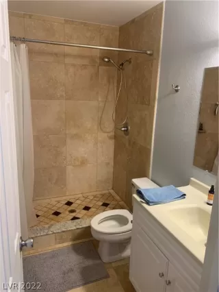 Photo #5: 2394461 Listing