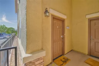 Photo #3: 2394470 Listing