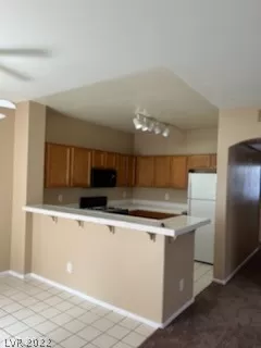 Photo #5: 2394494 Listing 