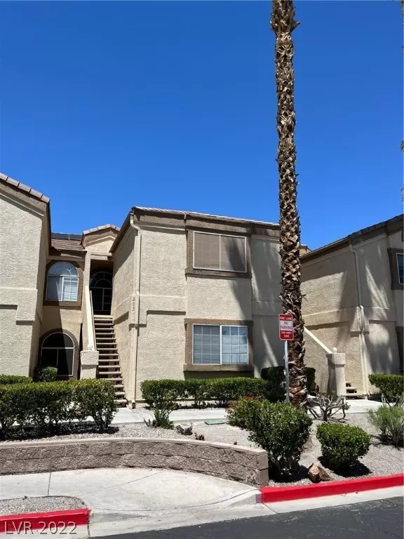 MLS: 2394514 Condo For Sale