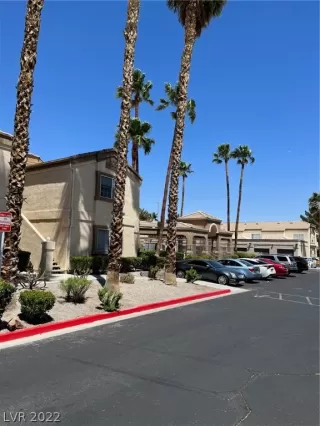 Photo #2: 2394514 Listing