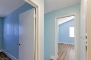 Photo #6: 2394535 Listing