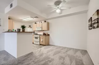 Photo #2: 2394538 Listing