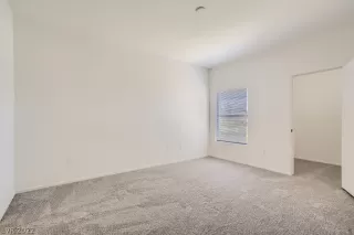 Photo #4: 2394538 Listing