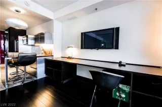 Photo #6: 2394613 Listing 